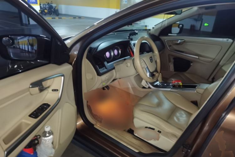 Used Volvo XC60 2011 T6 AWD Zhiya Edition Driver Seat