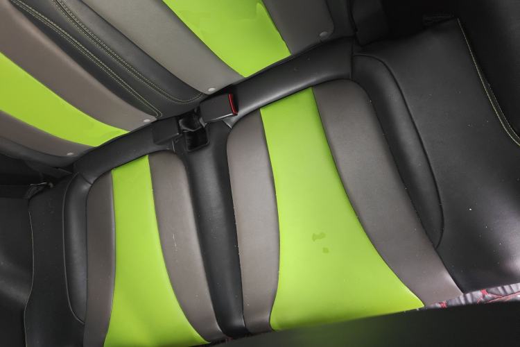 Used Roewe Clever 2021 302 km New Four-Seater Super-Efficient Version Left Rear Seat