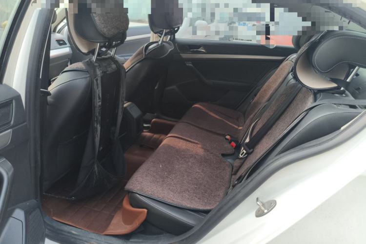 Used Volkswagen Lavida 2015 1.6L Automatic Comfort Edition Left Rear Seat