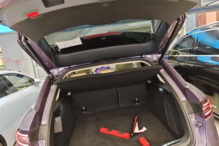 Used Hima AITO M5 2025 Extended-Range Ultra All-Wheel-Drive Version Trunk