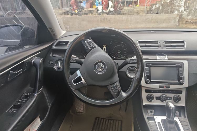 Used Volkswagen Magotan 2013 1.8TSI Prestige Model Steering Wheel