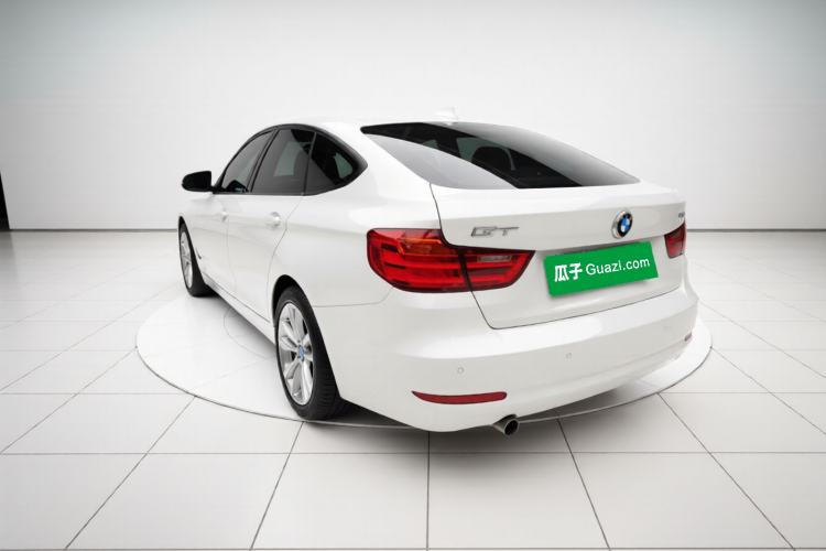 Used BMW 3 Series GT 2016 320i Fashion Model Exterior 3
