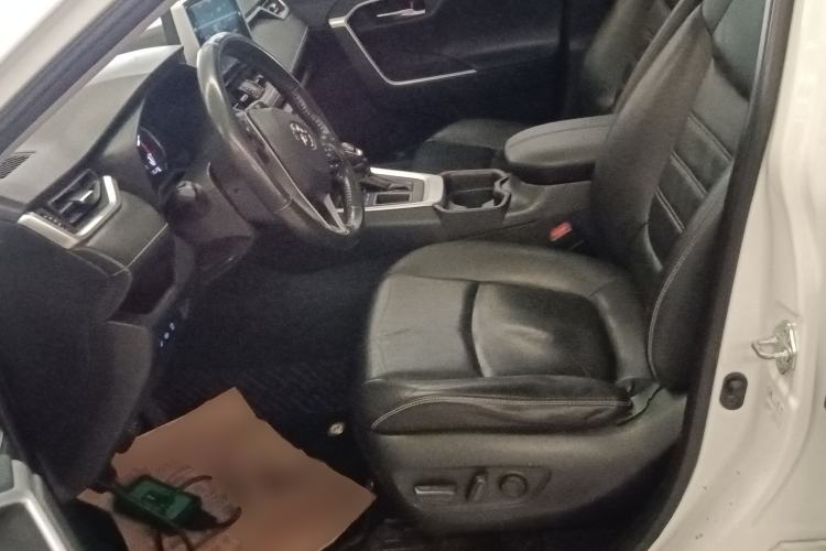 Used Toyota RAV4 2020 2.0L CVT Two-Wheel Drive Prestige Edition