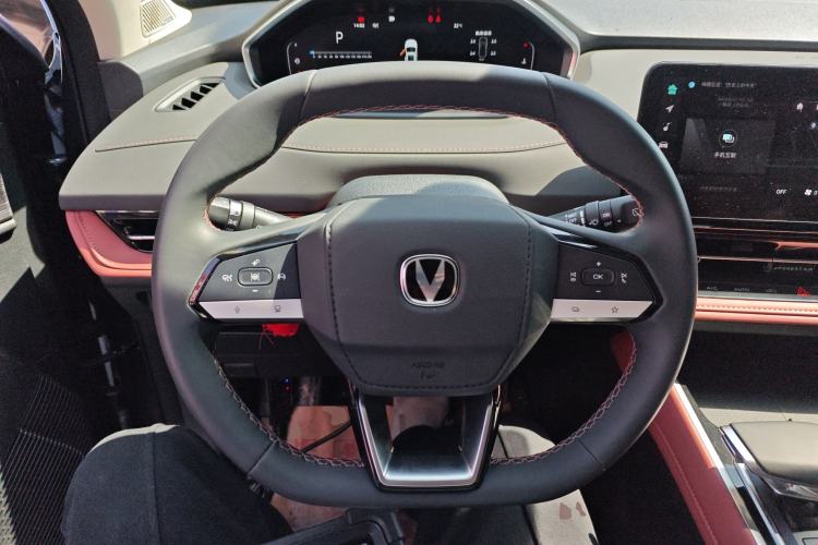 Used CHANGAN CS55PLUS 2024 3rd Generation 1.5T DCT Prestige Model Steering Wheel