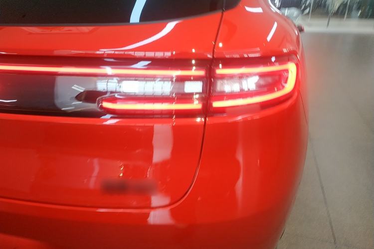 Used Hima AITO M5 2025 Extended-Range Ultra All-Wheel-Drive Version Exterior 3