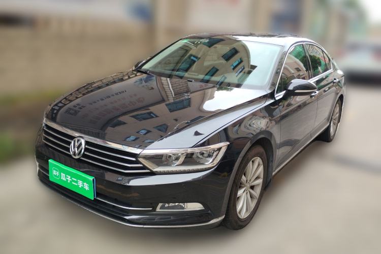 Used Volkswagen Magotan 2019 330TSI DSG Leading Edition China V Standard Guazi used car, China used car export, Used car for sale, Used cars, Cheapest cars for sale