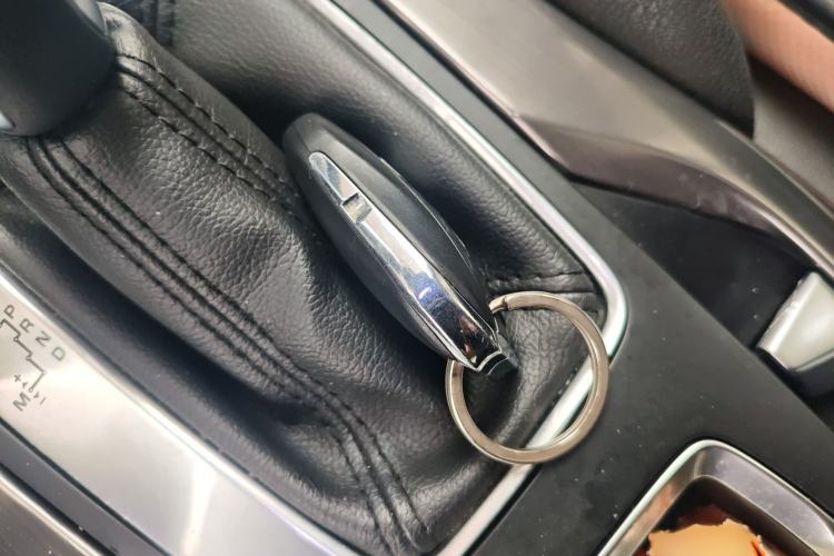 Used DS 5 2014 1.6T Luxury Edition THP160
