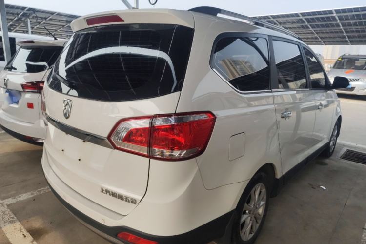 Used Baojun 730 2014 1.5L manual Comfort ESP version 7 seats