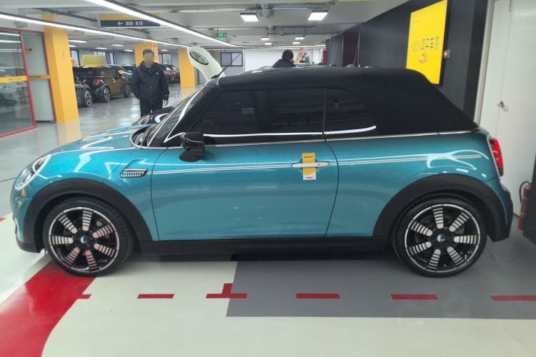 Used MINI 2023 2.0T COOPER S CABRIO Coastal Edition

