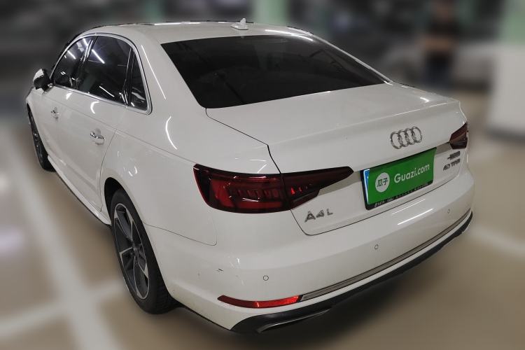 Used Audi A4L 2019 40 TFSI Ambition China VI
