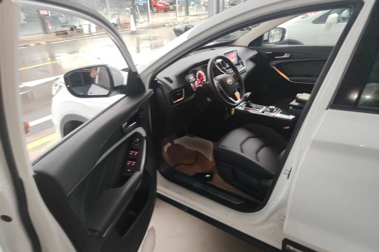 Used FAW Senya R9 2018 1.2T Automatic Comfortable Smart Edition
