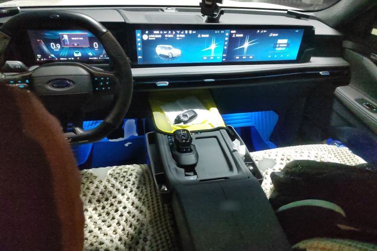 Used Ford Edge 2023 Ford Explorer L 2.0T EcoBoost Two-Wheel Drive 7-Seater Luxury Model
