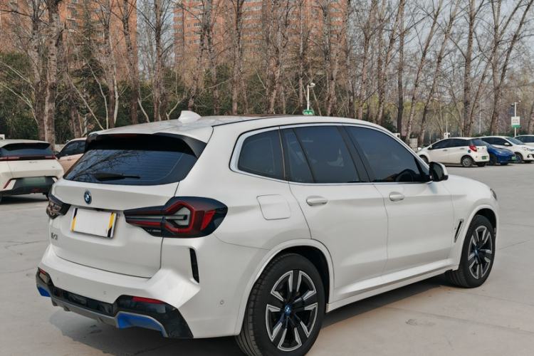 Used BMW iX3 2022 Leading Model Exterior 5