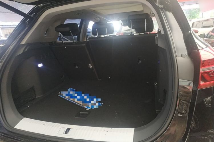 Used Hongqi HS5 2019 2.0T Smart Connect Flagship Edition Trunk