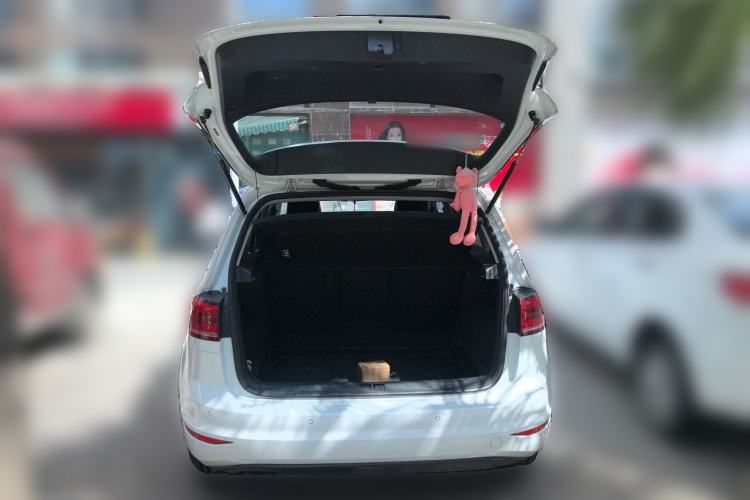 Used Volkswagen Golf Sportsvan 2016 230TSI Automatic Trend Edition Trunk