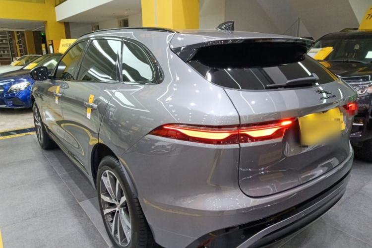 Used Jaguar F-PACE 2024 P250 R-Dynamic SE