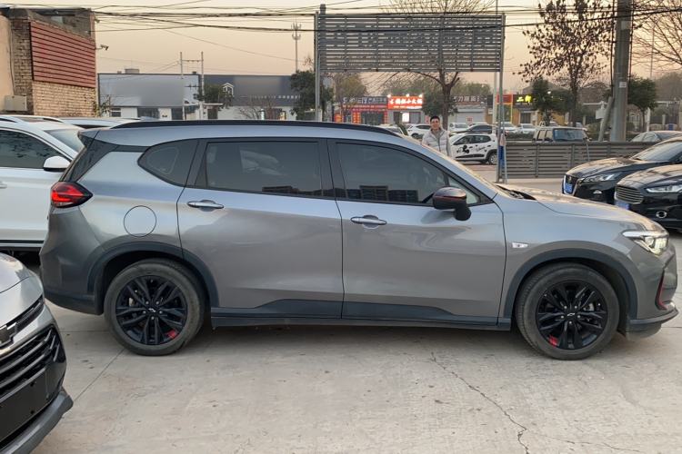 Used Chevrolet Orlando 2020 Light Hybrid Redline 530T Automatic Enjoyment Edition (5+2 Models)