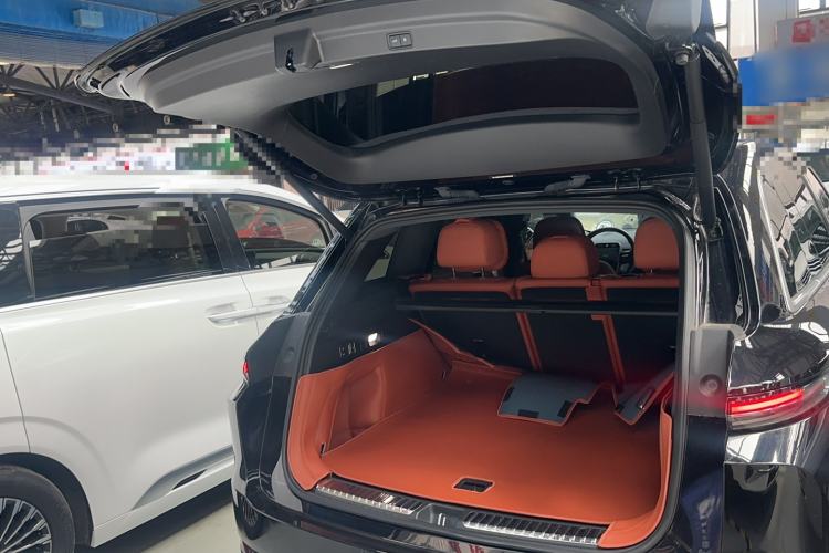 Used Li Auto L7 2024 Pro Model
