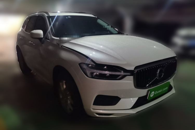 Used Volvo XC60 2018 T4 Zhiyi Edition Front Right 45 Deg