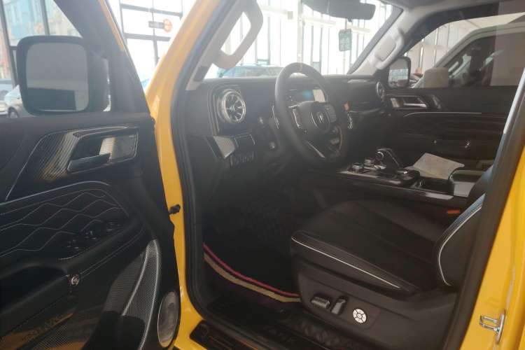 Used Tank 300 2022 2.0T Border Limited Edition Interior 2