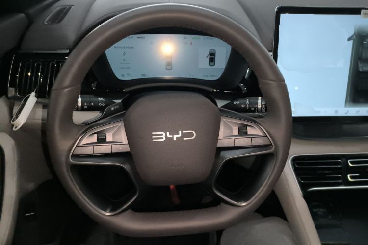 Used BYD Song PLUS New Energy 2025 EV Intelligent Driving Version 520km Premium Model
