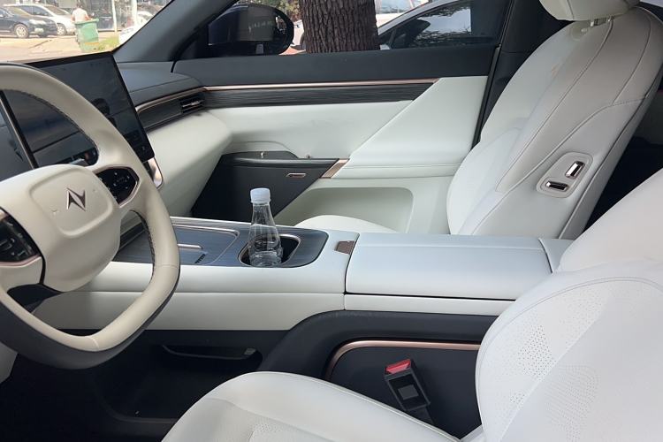 Used Dongfeng eπ eπ008 2024 210Max Range-Extended Version 6 Seats