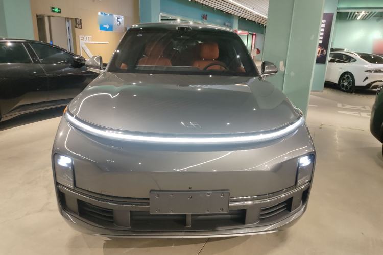 Used Li Auto L8 2025 Ultra Smart Refreshed Edition