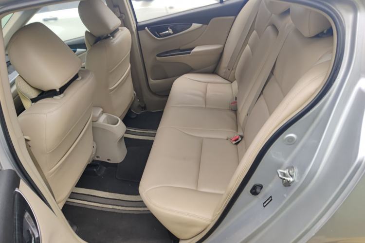 Used Honda Crider 2013 1.8L automatic comfort version
