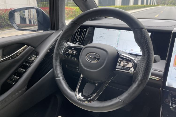 Used GAC Trumpchi M8 2023 Zongshi Series Dual-Motor YuZun Edition Interior 4