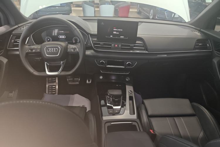 Used Audi Q5L 2025 quattro 45th Anniversary Edition 40 TFSI Luxury Dynamic Model