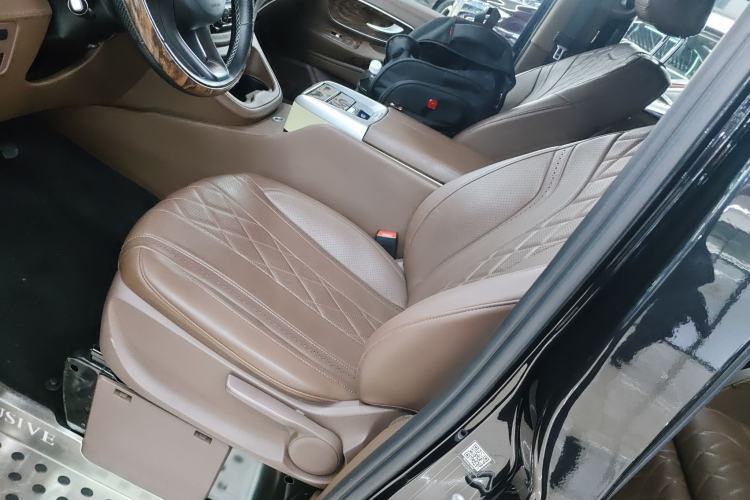 Used Mercedes-Benz Vito 2020 2.0T Business Version 7 Seats Left Front Seat