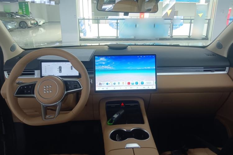 Used Landian E5 PLUS 2026 Model 165km Long-Range First-Adoption Version Ultra 5-seater