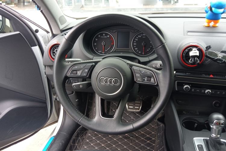 Used Audi A3 2020 Limousine 35 TFSI Style Edition China VI Emission Standard Steering Wheel
