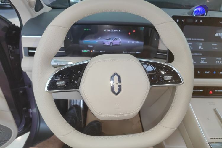 Used Hima AITO M5 2025 Extended-Range Ultra All-Wheel-Drive Version
