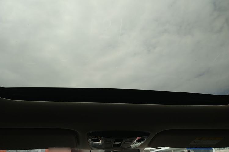 Used Kia Sportage (Chinese Domestic Model) 2023 2.0T Two-Wheel-Drive Prestige Edition Headliner