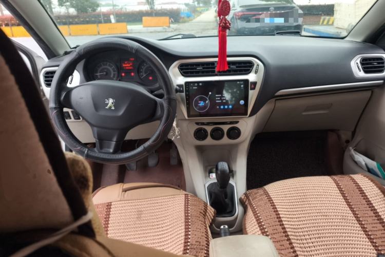 Used Peugeot 301 2014 1.6L Manual Comfort Edition Center Console