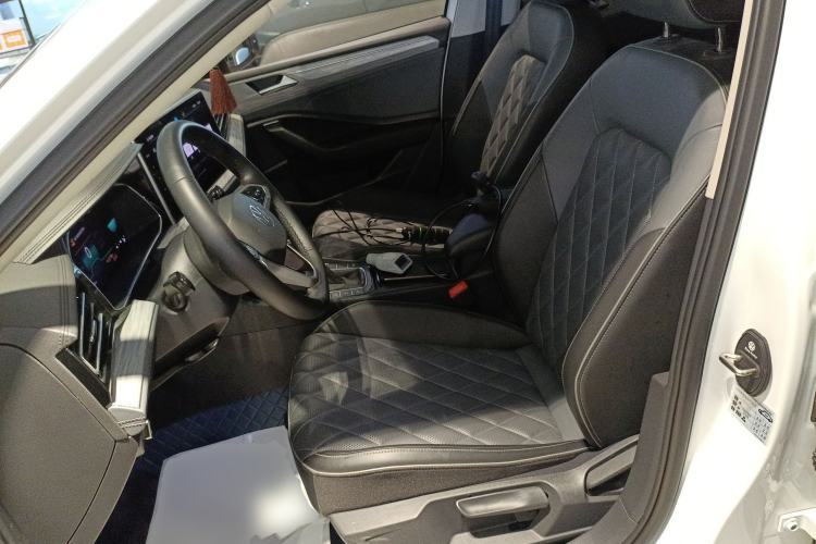 Used Volkswagen Sagitar 2023 300TSI DSG Excellence Edition
