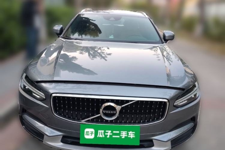 Used Volvo V90 2017 Cross Country T5 AWD Smart Range Edition