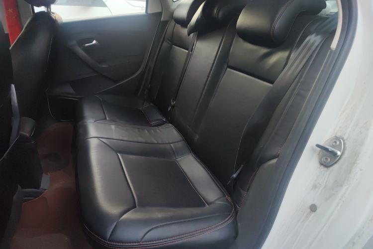 Used Volkswagen Polo 2016 1.4L Manual Fashion Model