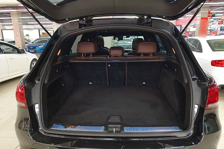 Used Mercedes-Benz GLC 2021 GLC 300 L 4MATIC Dynamic Model Trunk