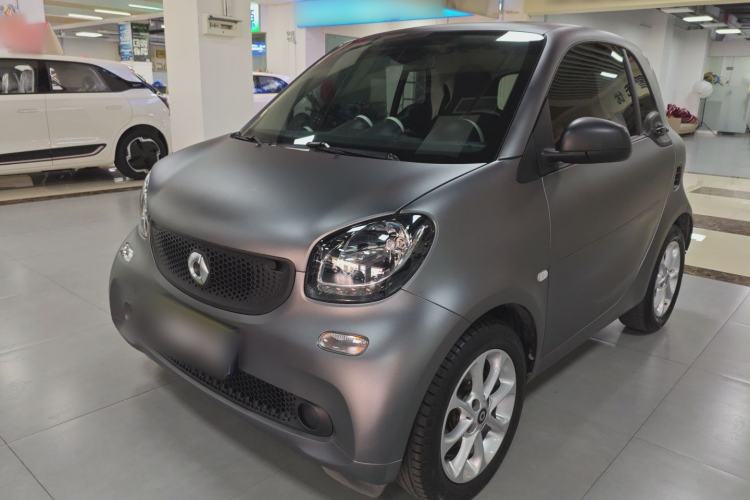 Used smart fortwo 2015 1.0L 52 kW hardtop Dynamic version