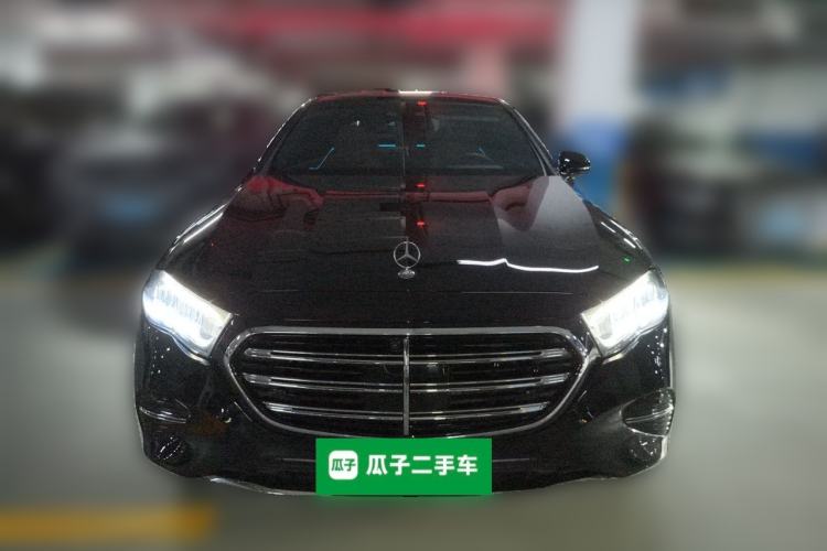 Used Mercedes-Benz E-Class 2024 Facelift E 300 L Luxury Edition
