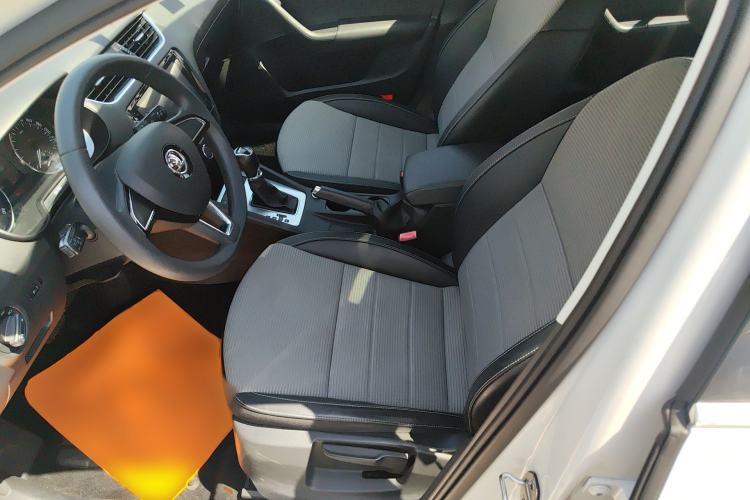 Used Skoda Octavia 2017 1.6L Automatic Chuanxing Edition
