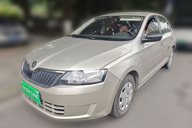 Used Skoda Rapid 2016 1.6L Manual Front-Wheel-Drive Version