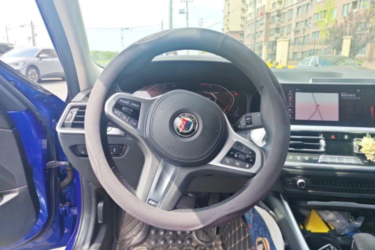 Used BMW 3 Series 2020 325i M Sport Package Steering Wheel