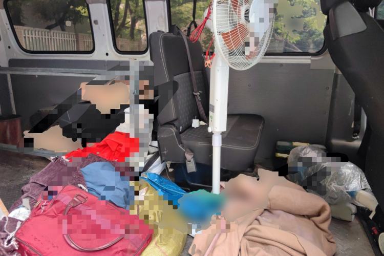 Used SAIC MAXUS Xintu V80 2021 2.0T Manual Classic Aoyuntong Long Wheelbase Mid-Roof 6/7/8/9-Seater
