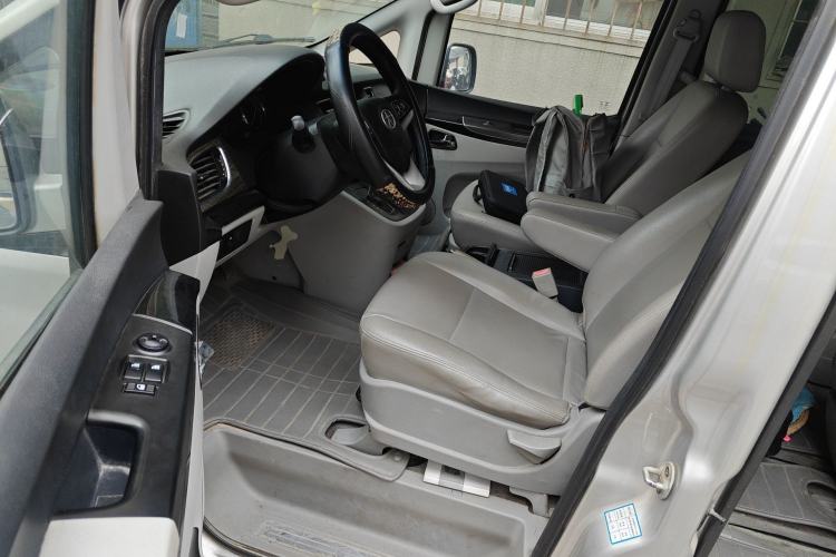 Used JAC Group Refine M5 2013 2.0T Gasoline Automatic Business Edition
