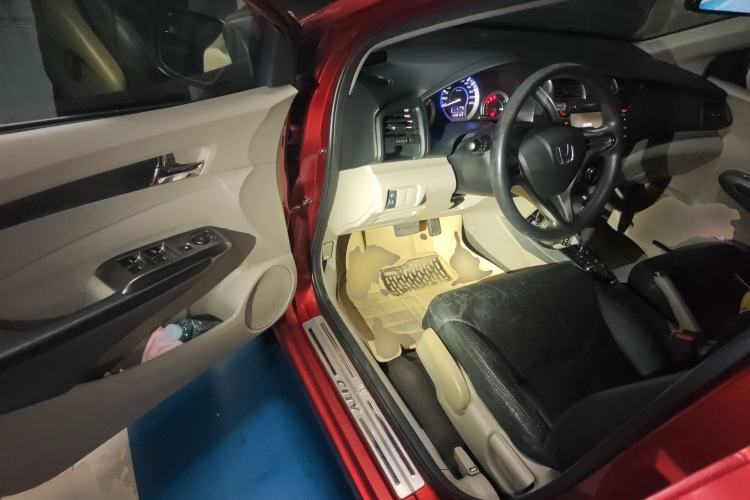 Used Honda City Classic 2012 1.5L Automatic Elite Edition Driver Seat