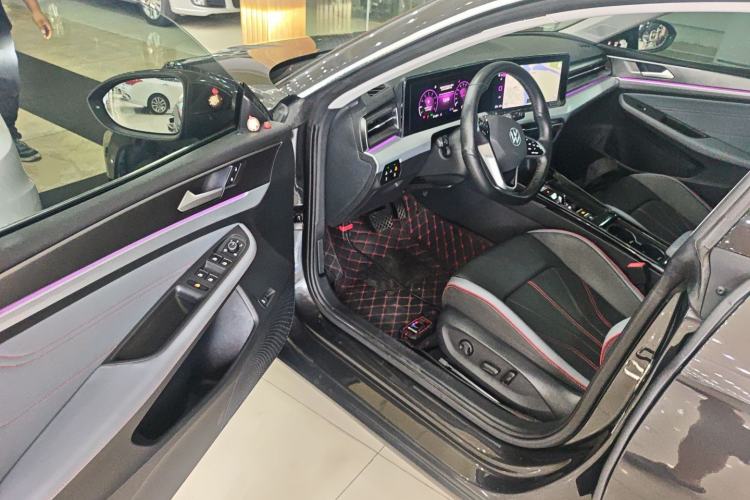 Used Volkswagen Lamando 2022 Lavida L 280TSI DSG Cool & Spicy Edition
