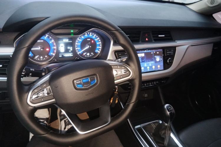 Used Geely Auto Vision X3 2019 Upgraded Model 1.5L Manual Luxury Version
